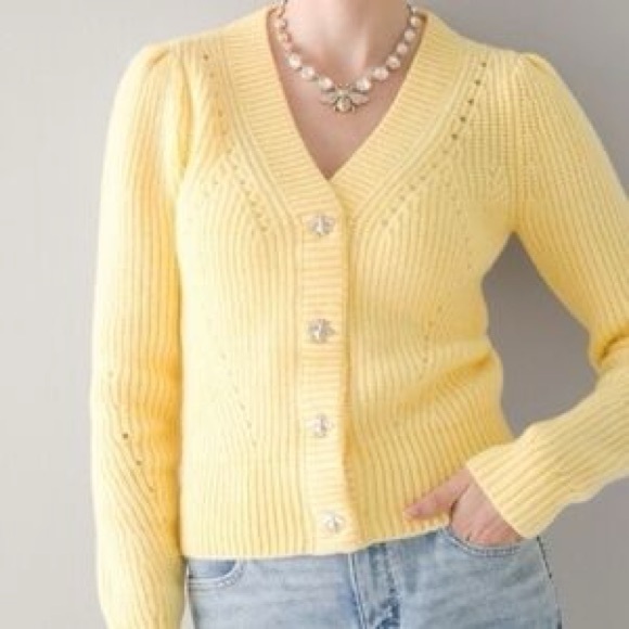 🐝White House Black Market yellow knit cardigan with bee buttons - Picture 1 of 12